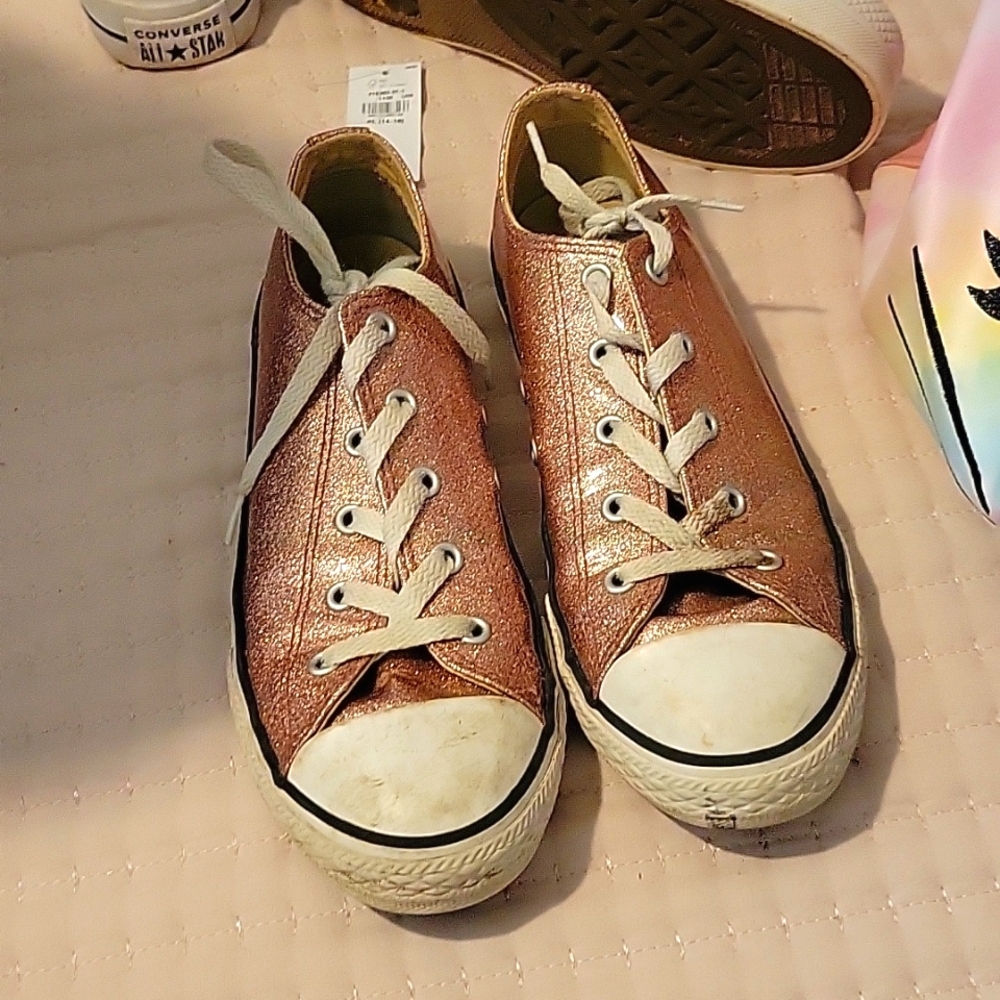 Some shoes